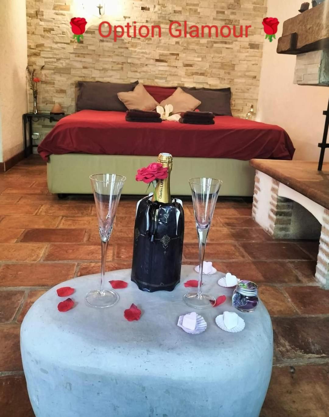 Bed and Breakfast Feerie Love Puget-sur Argens Exterior foto